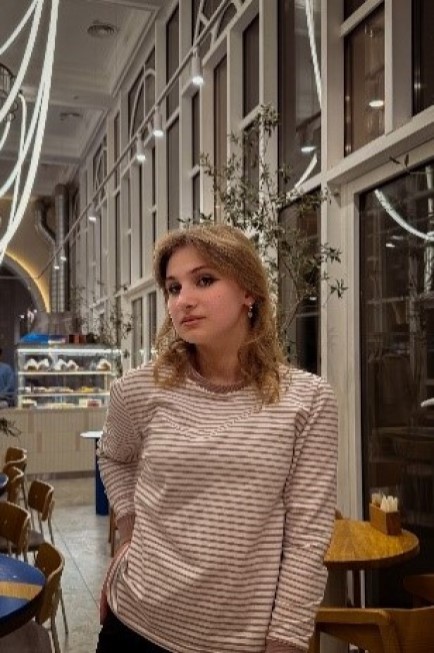 Апашанцева Арина